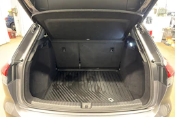 harmaa Audi Q4 e-tron 2023 kuva 26.