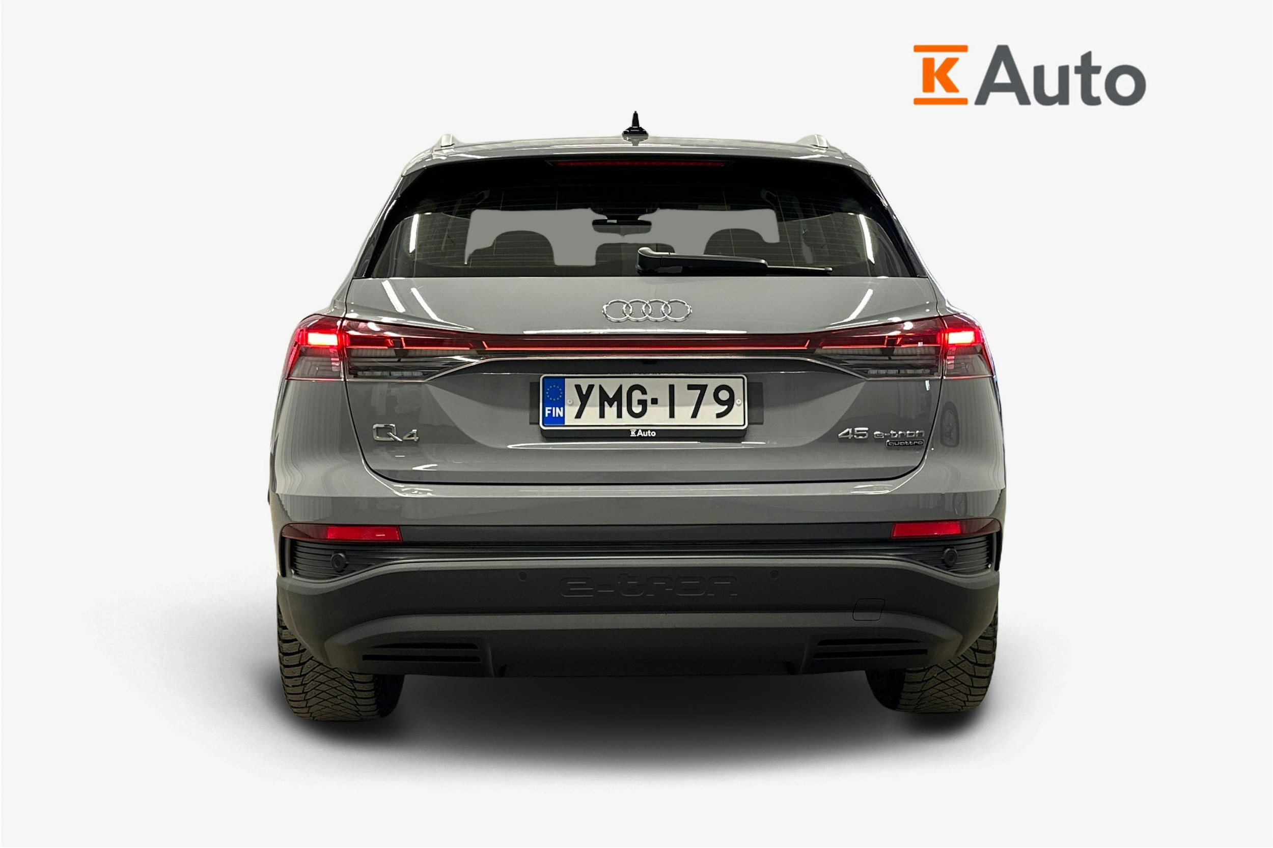 harmaa Audi Q4 e-tron 2023 kuva 3.