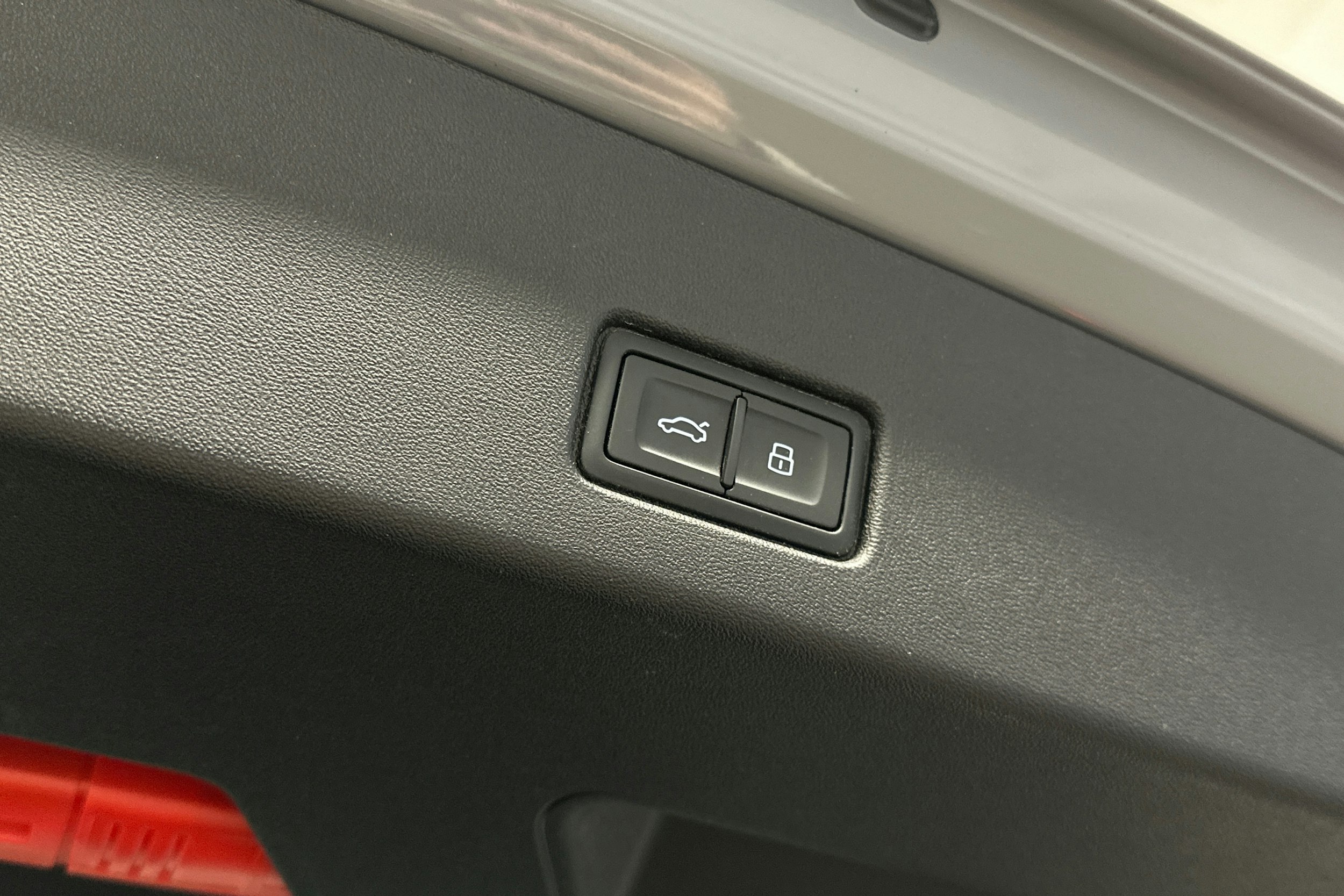 harmaa Audi Q4 e-tron 2023 kuva 15.