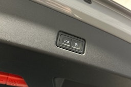 harmaa Audi Q4 e-tron 2023 kuva 15.