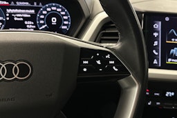 harmaa Audi Q4 e-tron 2023 kuva 20.