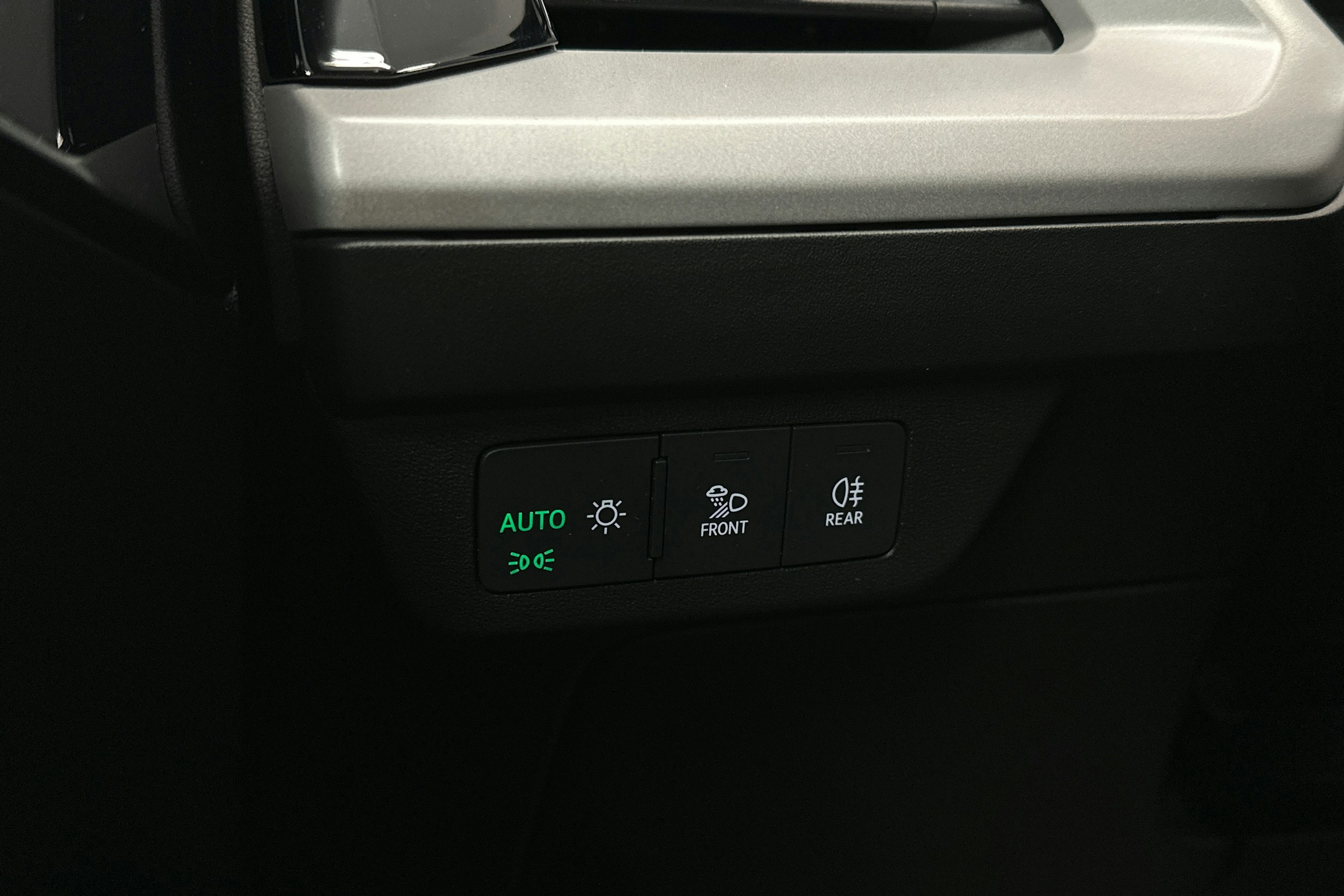 harmaa Audi Q4 e-tron 2023 kuva 21.