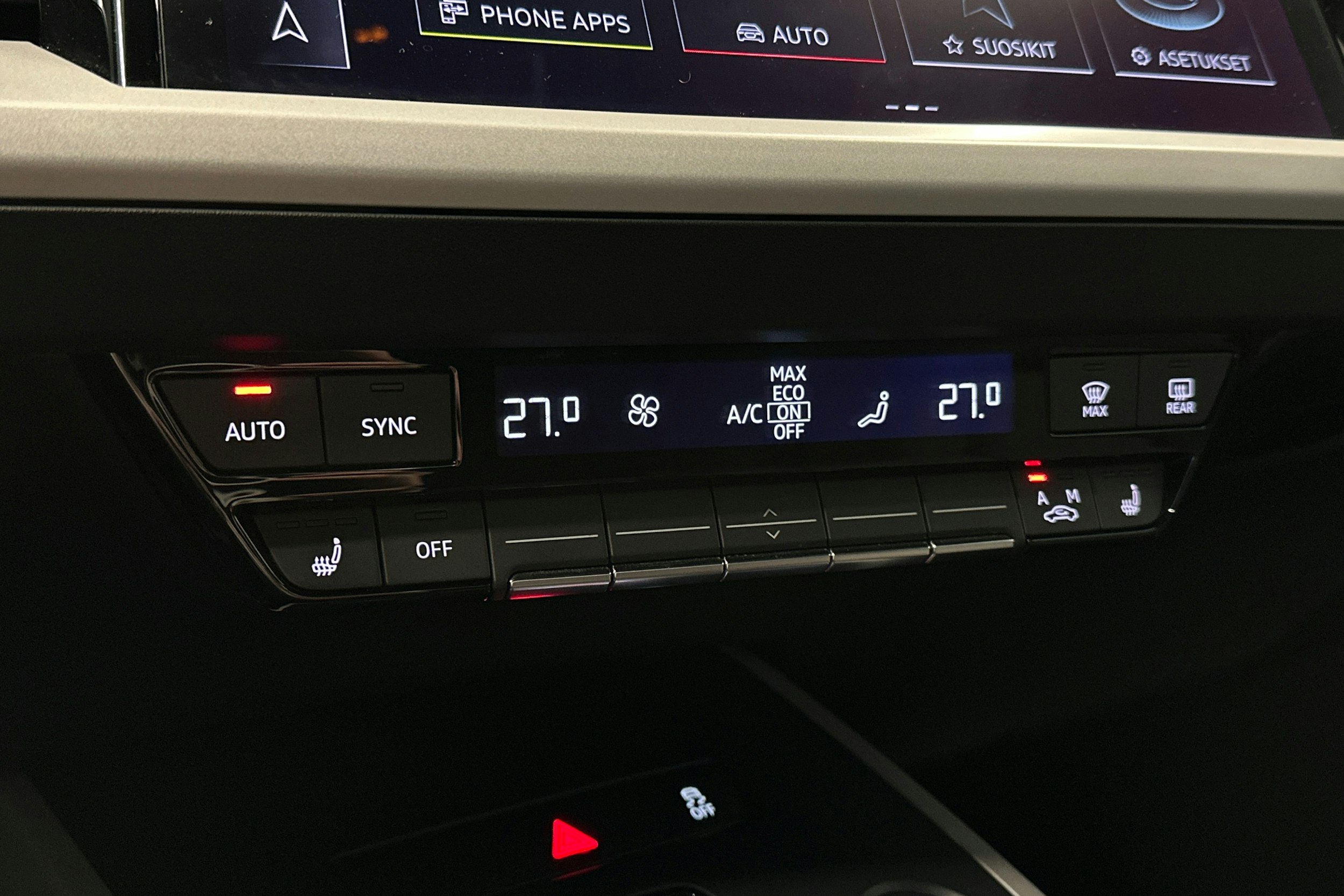 harmaa Audi Q4 e-tron 2023 kuva 32.