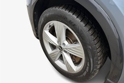 sininen Audi Q4 e-tron 2023 kuva 11.