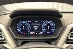 sininen Audi Q4 e-tron 2023 kuva 16.