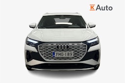 valkoinen Audi Q4 e-tron 2023 kuva 5.
