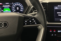 valkoinen Audi Q4 e-tron 2023 kuva 15.