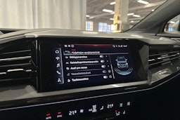 valkoinen Audi Q4 e-tron 2023 kuva 20.