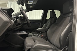 valkoinen Audi Q4 e-tron 2023 kuva 22.