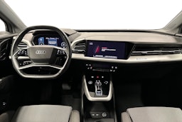 harmaa Audi Q4 e-tron 2023 kuva 9.