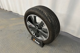 harmaa Audi Q4 e-tron 2023 kuva 13.