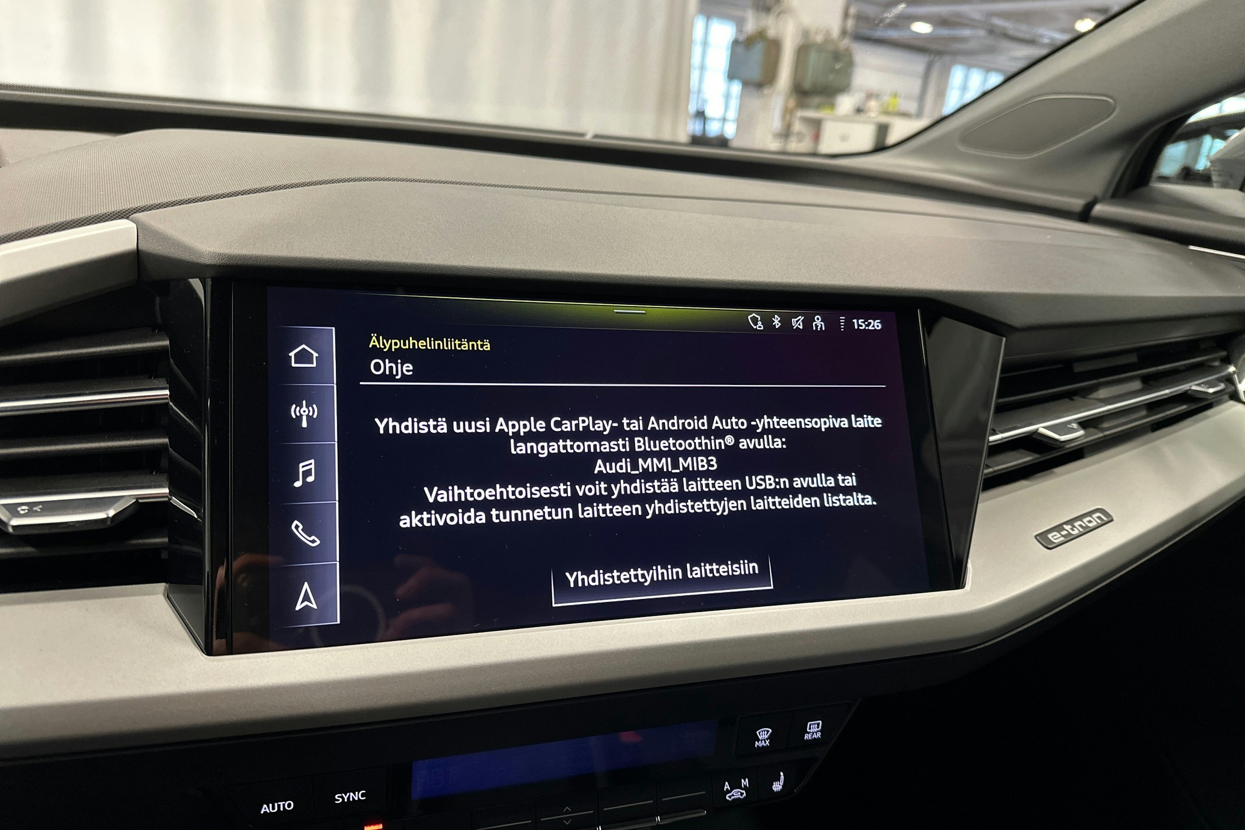 harmaa Audi Q4 e-tron 2023 kuva 20.