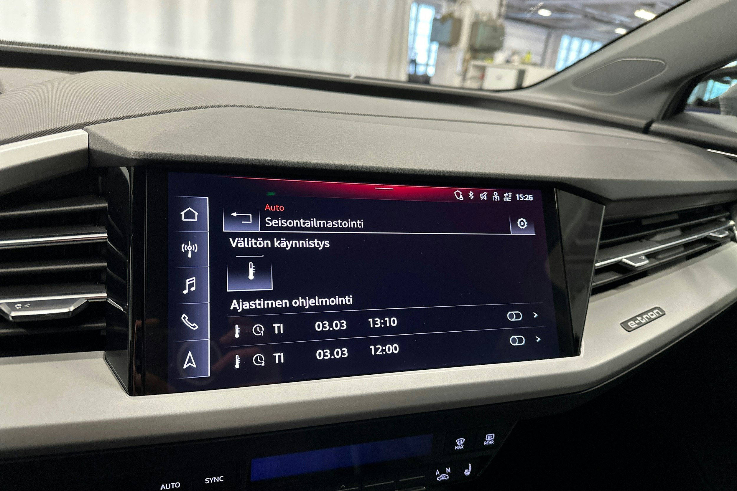 harmaa Audi Q4 e-tron 2023 kuva 22.