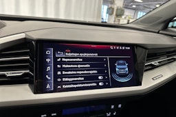 harmaa Audi Q4 e-tron 2023 kuva 23.