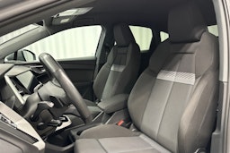 harmaa Audi Q4 e-tron 2023 kuva 26.