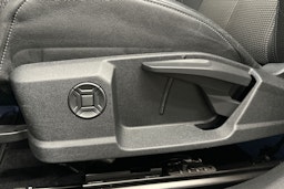 harmaa Audi Q4 e-tron 2023 kuva 17.