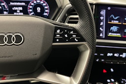 harmaa Audi Q4 e-tron 2023 kuva 20.