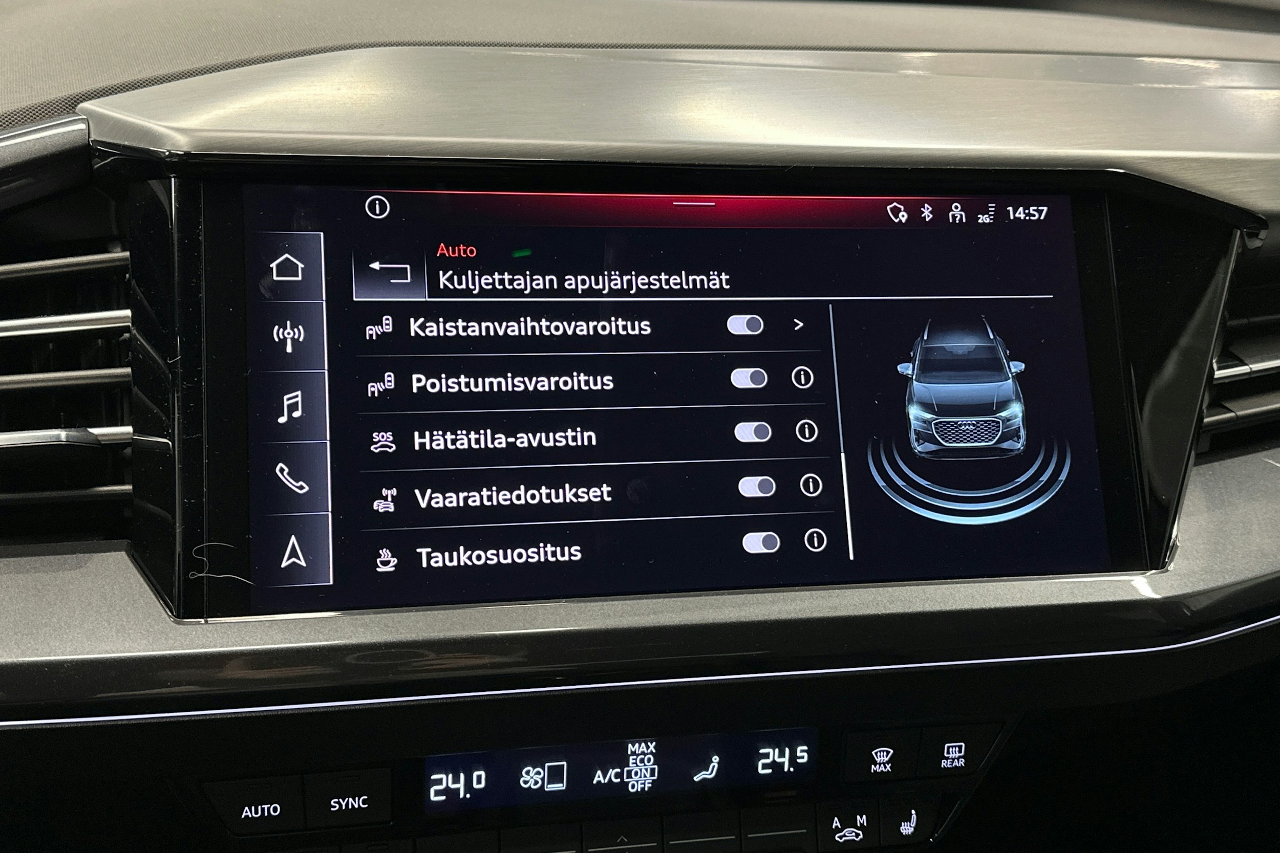 harmaa Audi Q4 e-tron 2023 kuva 26.