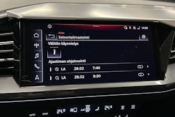 harmaa Audi Q4 e-tron 2023 kuva 29.