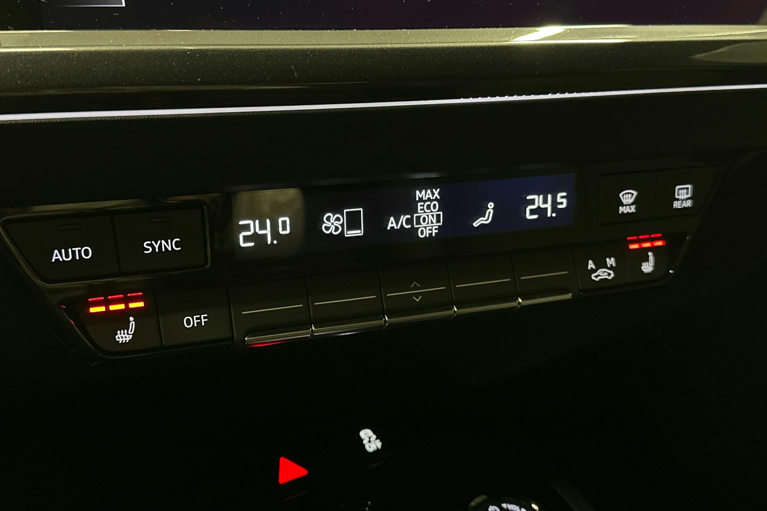 harmaa Audi Q4 e-tron 2023 kuva 30.