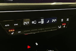 harmaa Audi Q4 e-tron 2023 kuva 30.