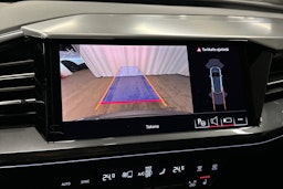 harmaa Audi Q4 e-tron 2023 kuva 31.