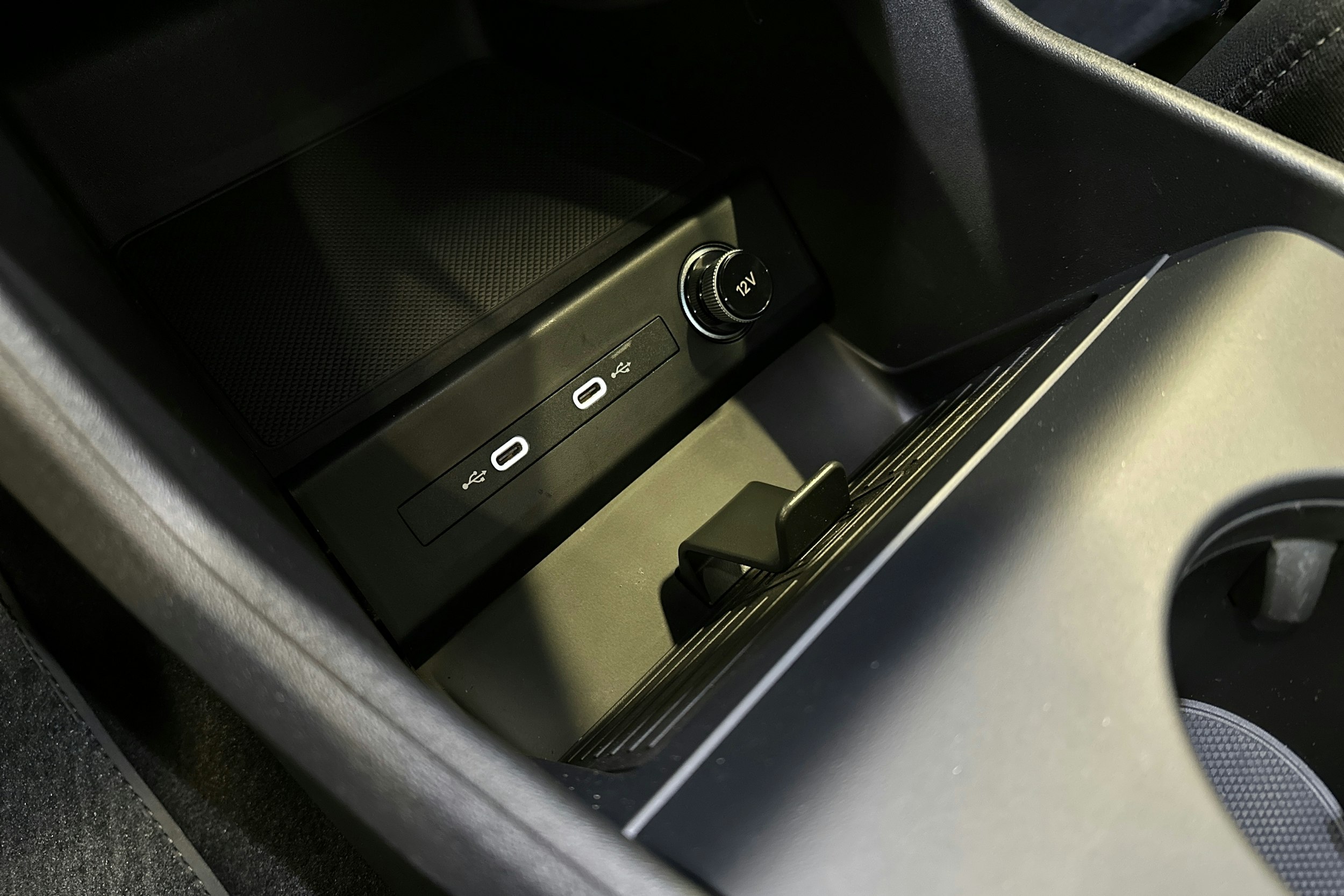 harmaa Audi Q4 e-tron 2023 kuva 34.