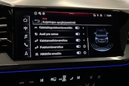 valkoinen Audi Q4 e-tron 2023 kuva 24.