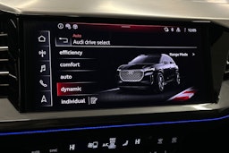 valkoinen Audi Q4 e-tron 2023 kuva 26.