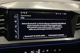 valkoinen Audi Q4 e-tron 2023 kuva 30.