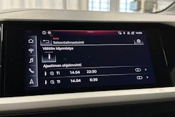 sininen Audi Q4 e-tron 2023 kuva 21.