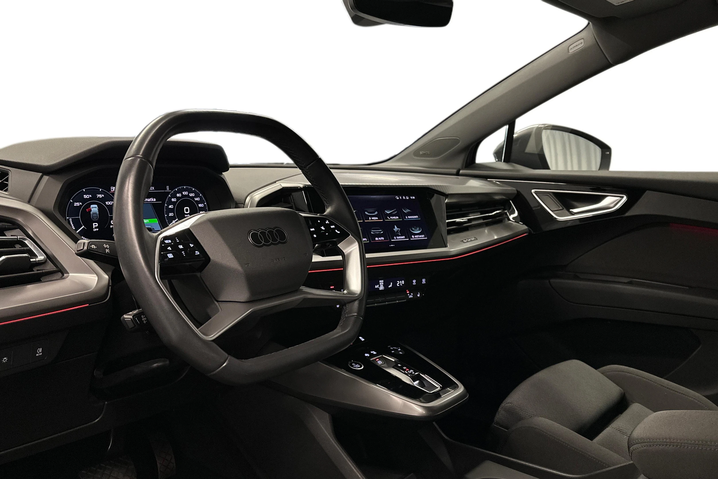 harmaa Audi Q4 e-tron 2023 kuva 8.