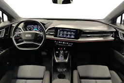 harmaa Audi Q4 e-tron 2023 kuva 9.