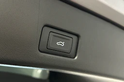 harmaa Audi Q4 e-tron 2023 kuva 16.