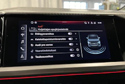 harmaa Audi Q4 e-tron 2023 kuva 29.