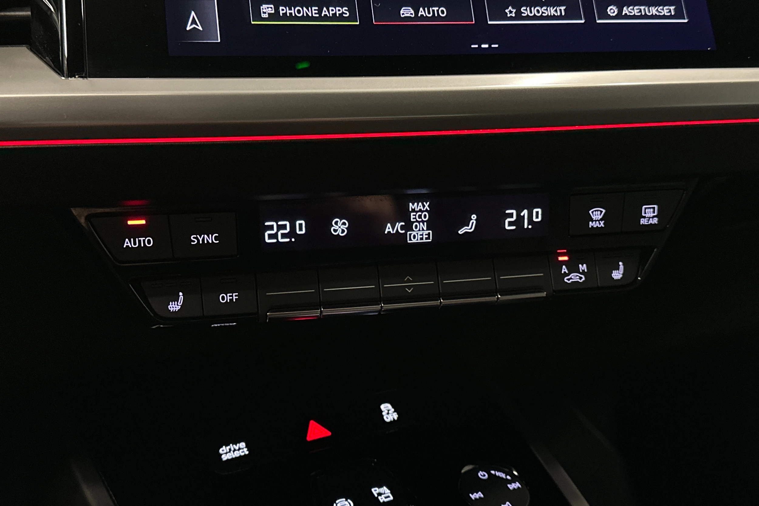 harmaa Audi Q4 e-tron 2023 kuva 30.