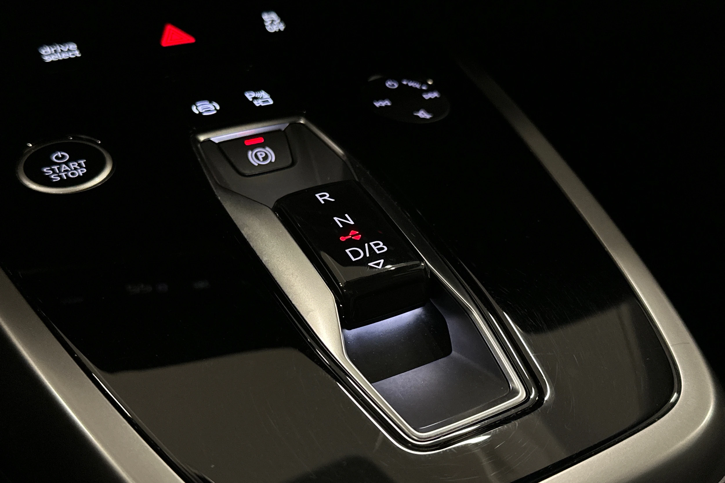 harmaa Audi Q4 e-tron 2023 kuva 31.