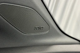 harmaa Audi Q4 e-tron 2023 kuva 32.