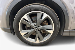 harmaa Audi Q4 e-tron 2023 kuva 12.