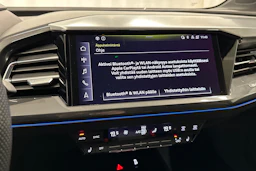 harmaa Audi Q4 e-tron 2023 kuva 20.