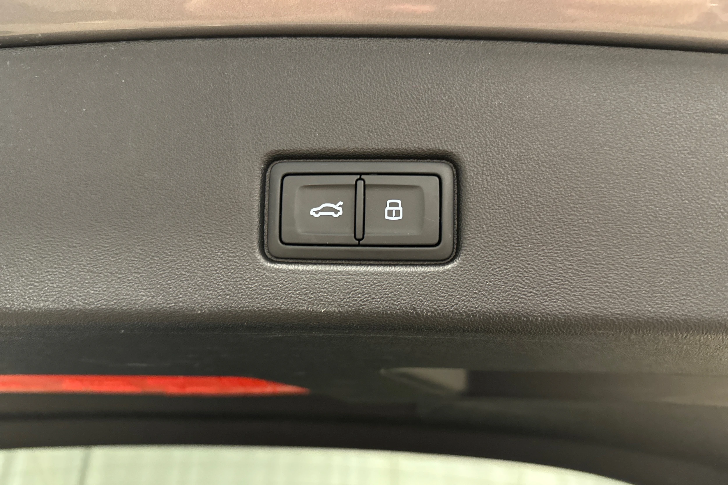 harmaa Audi Q4 e-tron 2023 kuva 29.