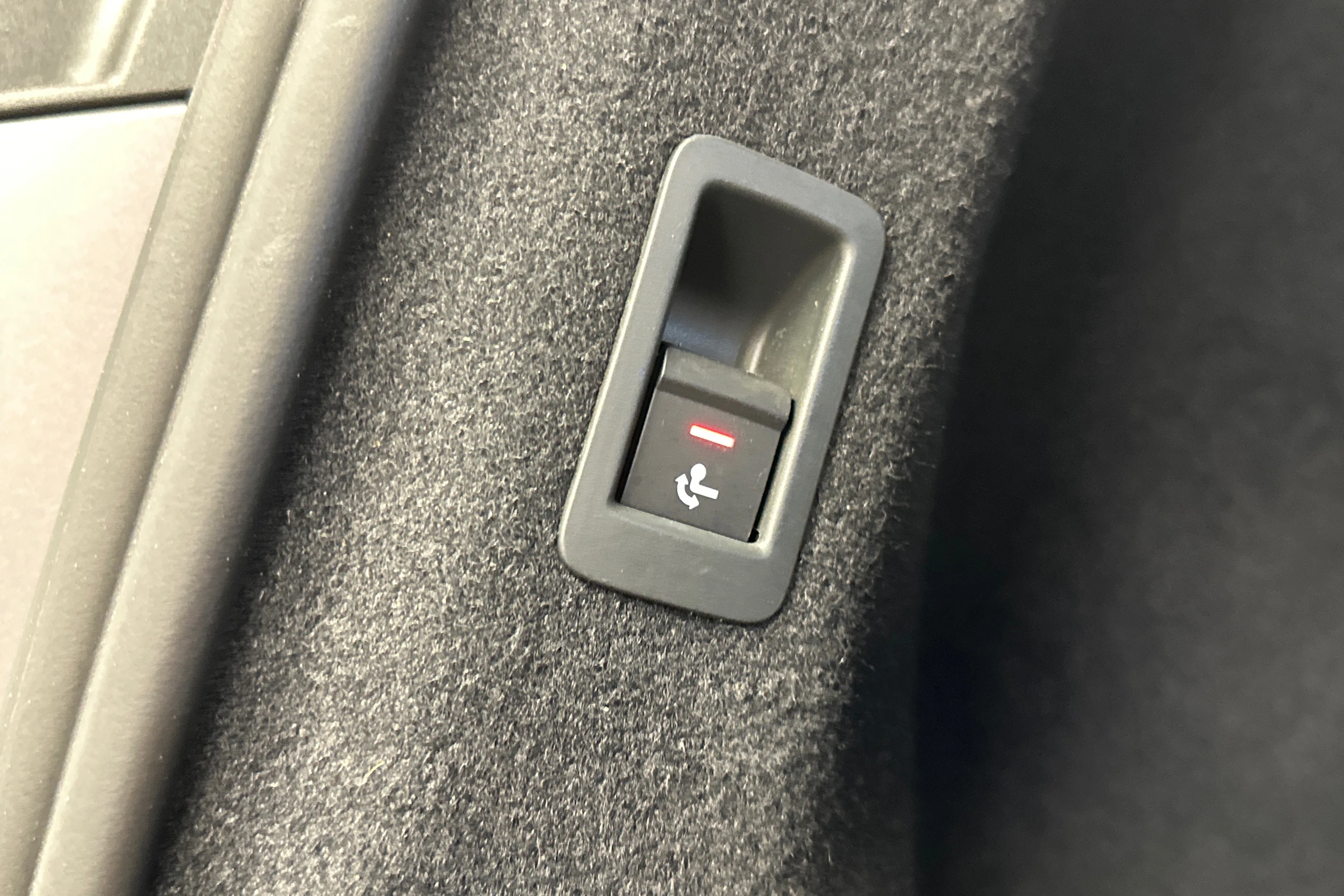 harmaa Audi Q4 e-tron 2023 kuva 30.