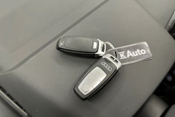 harmaa Audi Q4 e-tron 2023 kuva 32.