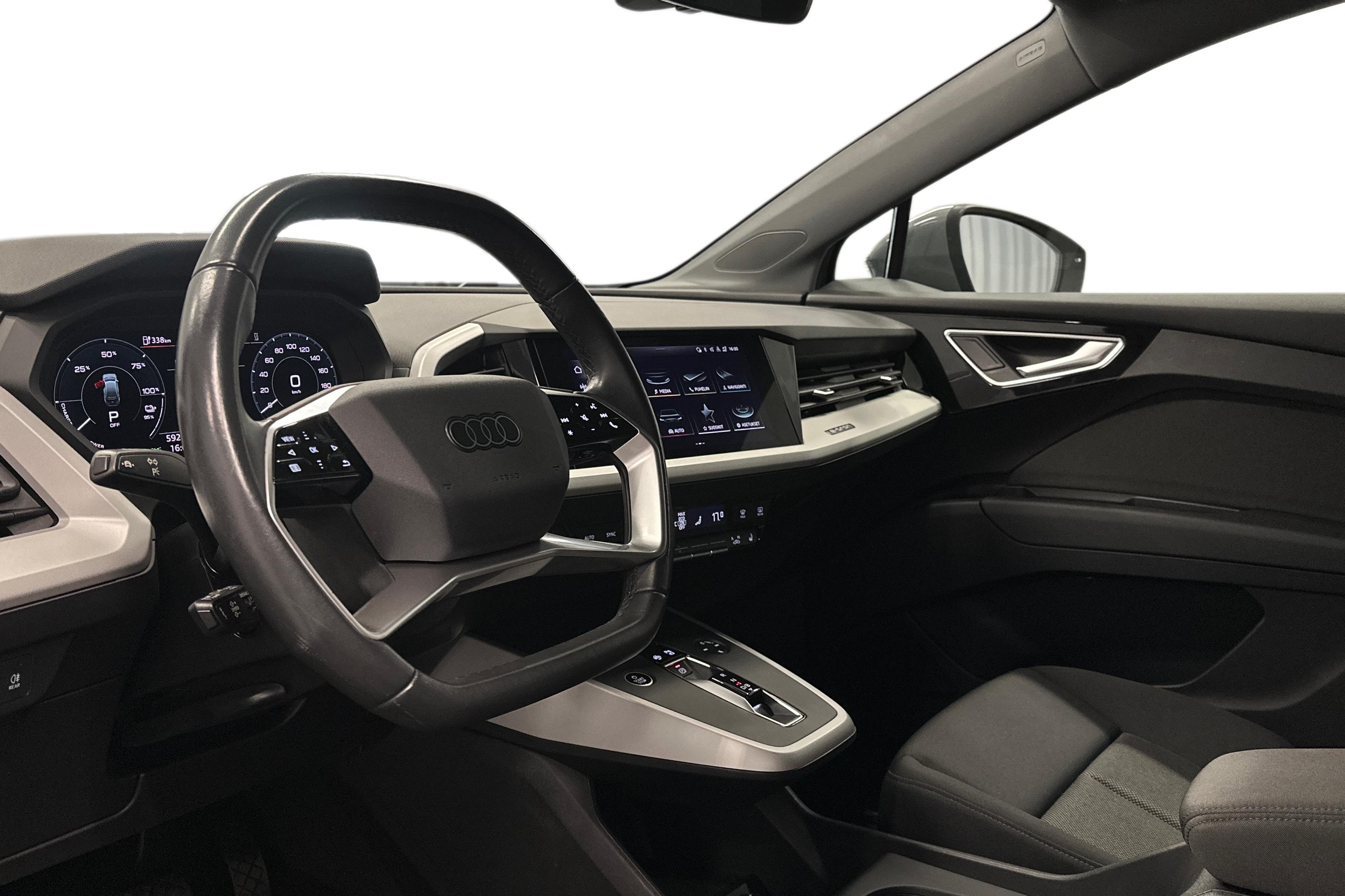 Audi Q4 e-tron 40 e-tron 2023, photo 6/28