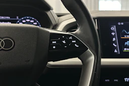 harmaa Audi Q4 e-tron 2023 kuva 22.