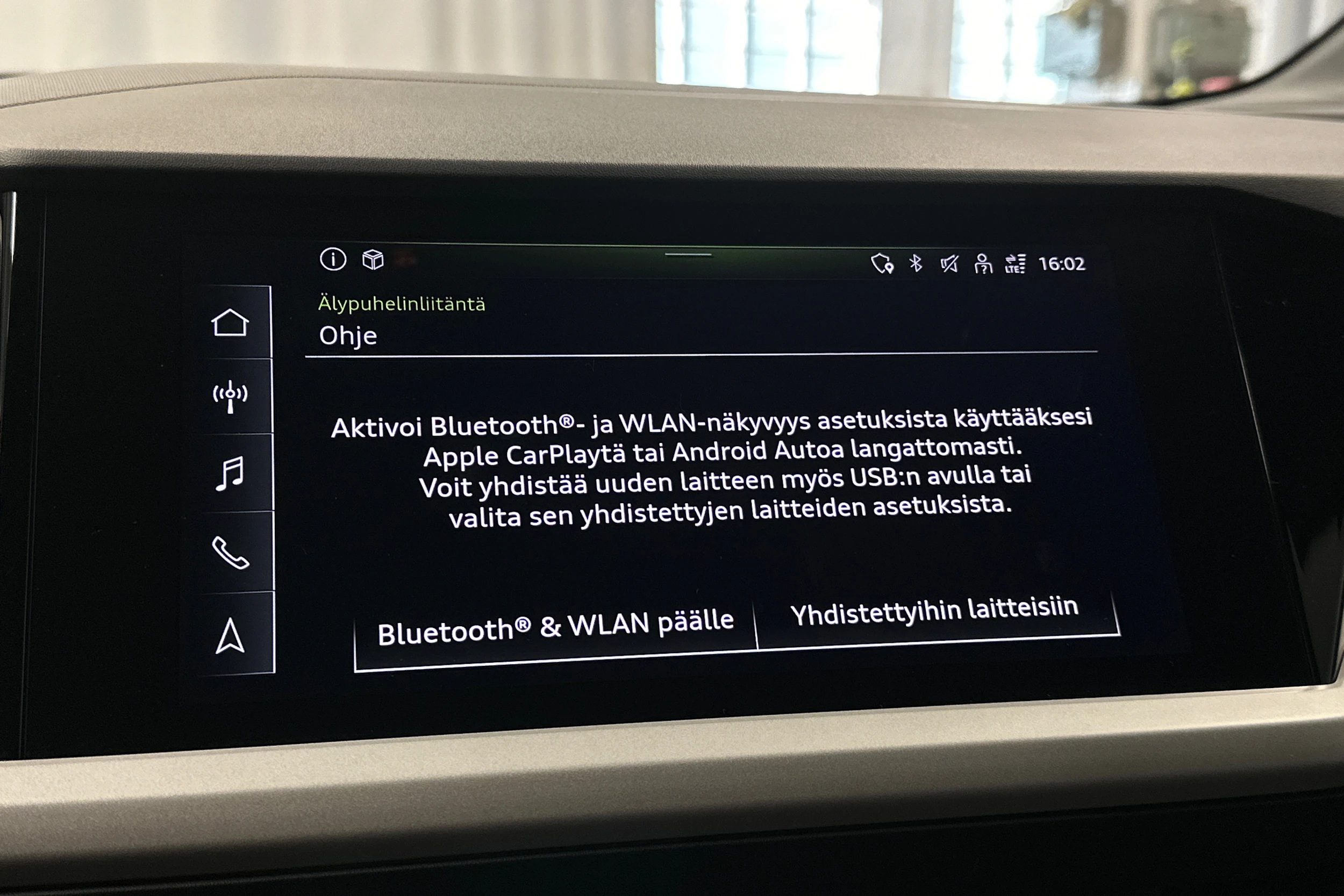 harmaa Audi Q4 e-tron 2023 kuva 25.