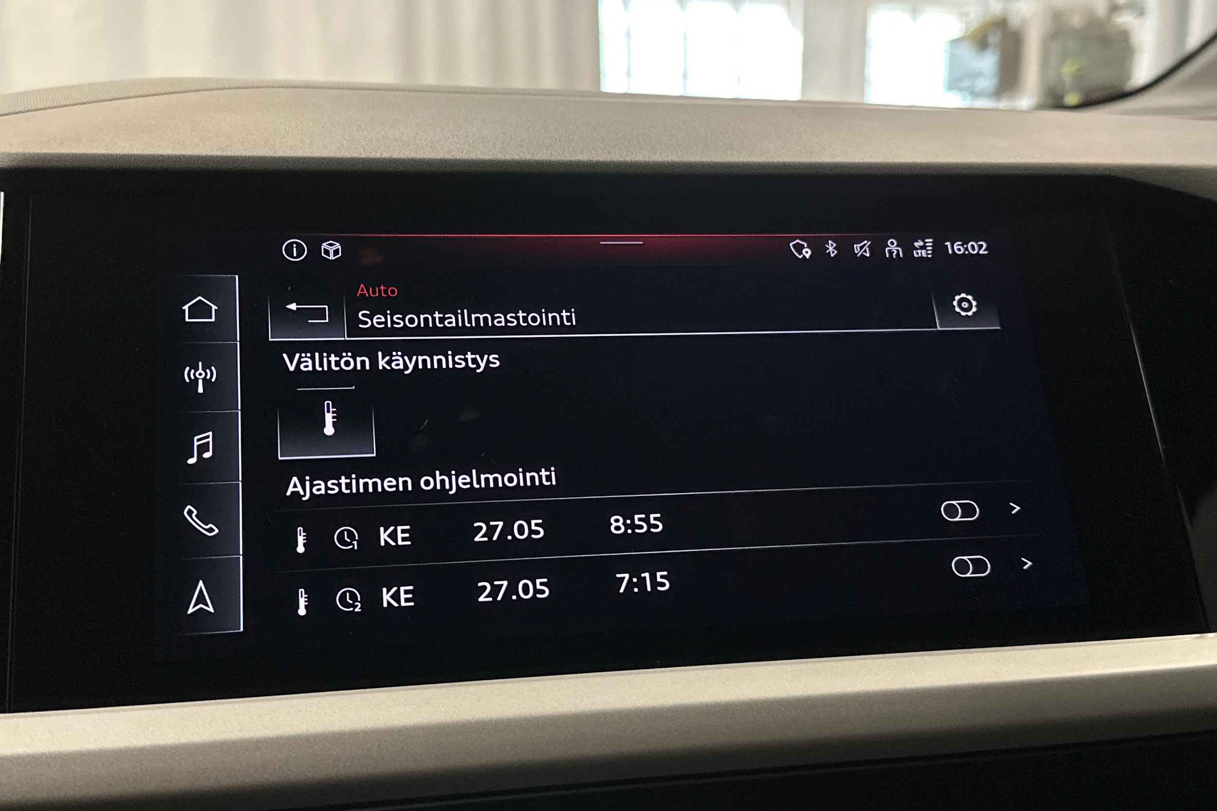 harmaa Audi Q4 e-tron 2023 kuva 26.