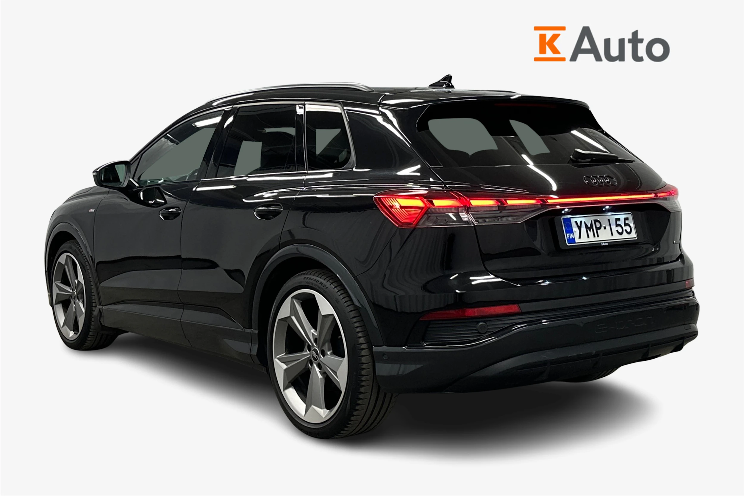 musta Audi Q4 e-tron 2023 kuva 2.