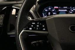 musta Audi Q4 e-tron 2023 kuva 11.