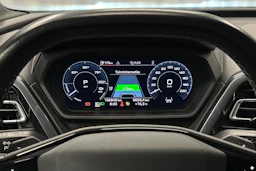 musta Audi Q4 e-tron 2023 kuva 13.